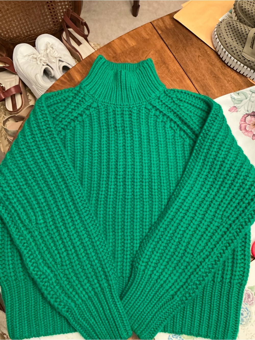 Vince Wool and Cashmere Textured Turtleneck Sweater Size Large